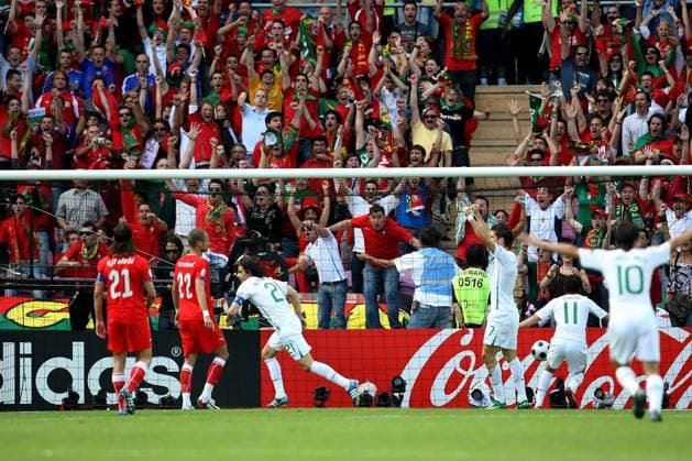 euro2008 ek geneve 11 06 08 czech republic portugal deco scores the 0 1 czech republic portugal
