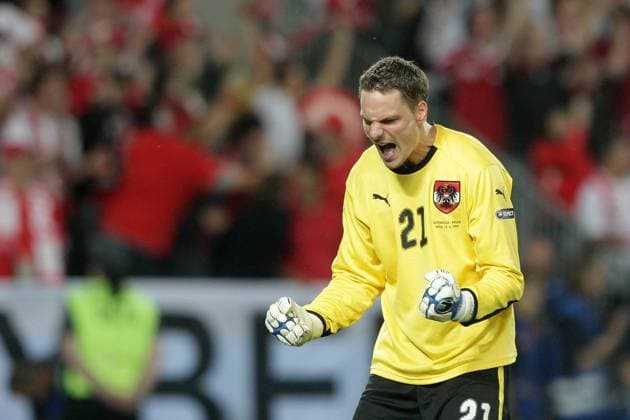 vienna 12 06 2008 austria poland discharge at goalkeeper jurgen macho after the 1 1 austria poland euro 2008 austria - poland EK