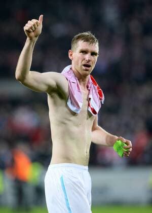 Football UEFA Europa League Men Season 2017 2018 Group H 5 Gameday Rhein Energie Stadium Cologne 1 FC Köln red Arsenal FC London blue 1 0 Per Mertesacker Arsenal thanks the supporters