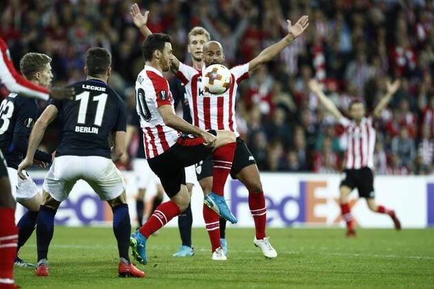 DAVID S. BUSTAMANTE 23 11 2017 BILBAO PAIS VASCO Partido correspondiente a la Jornada 5 del grupo J de la UEFA Europa League de futbol entre el Athletic de Bilbao y el Hertha BSC Berlin disputado en el Estadio San Mames de Bilbao. Markel Susaeta Laskurain y Aritz Aduriz Zubeldia  xDAVIDxS.xBUSTAMANTEx xx