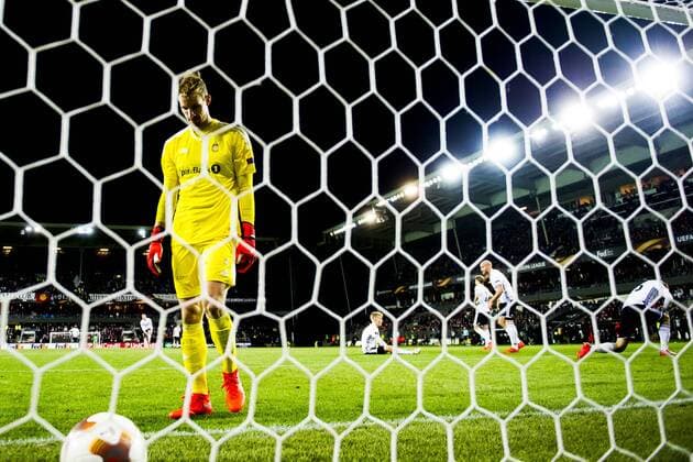 171123 Goalkeeper Andre Hansen of Rosenborg looks dejected after Real Sociedad scoring 1-0 during the UEFA Europa League match between Rosenborg and Real Sociedad on November 23, 2017 in Trondheim. Photo: Jon Olav Nesvold BILDBYRN kod JE 160081  Copyright: JONxOLAVxNESVOLD BB171123ZK007