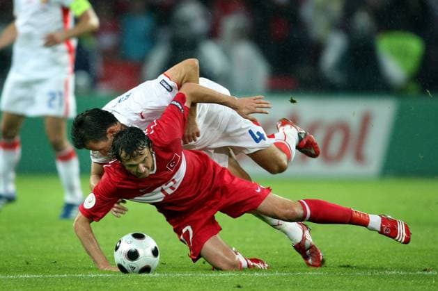 euro2008 ek geneve 15 06 08 turkey czech republic 3 2 turkey win in a sensational competition just before time tomas galasek and tuncay sanli turkey czech republic
