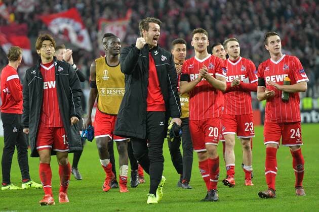 GER 1 FC Köln GER vs Arsenal FC ENG 23 11 2017 RheinEnergieSTADION Cologne Europe Leaque Group stage 5 Matchday GER 1 FC Köln GER vs FC Arsenal ENG in picture the Kölner are happy about the victory front Thomas Kessler Goalkeeper FC Köln 18 li Yuya Osako FC Köln 13 Sehrou Guirassy FC Cologne 19 Salih Özcan Oezcan FC Cologne 20 Jannes Horn FC Cologne 23 Lukas Klünter Kluenter FC Cologne 24 nordphotox xMeuter nordphoto 00351