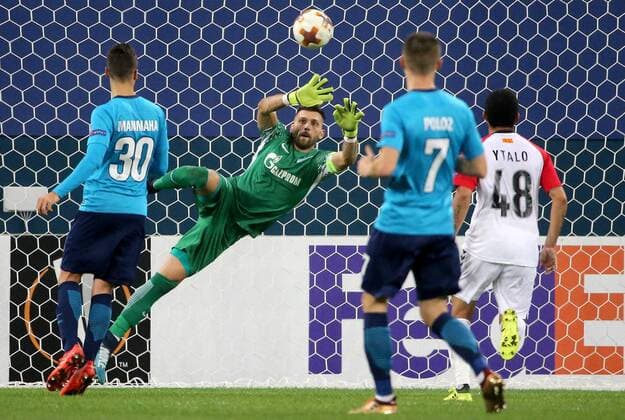 ST PETERSBURG, RUSSIA â€“ NOVEMBER 23, 2017: FC Zenit St Petersburg s goalkeeper Yuri Lodygin (C) in action in their 2017-18 UEFA Europa League Group L Round 5 football match against FK Vardar at Saint Petersburg Stadium. FC Zenit St Petersburg won the game 2-1. Alexander Demianchuk TASS  TS06A526