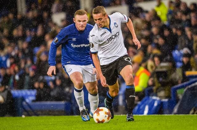 Timoty Castagne of Atalanta tracked by Wayne Rooney of Everton during the UEFA Europa League match between Everton and Atalanta at Goodison Park, Liverpool, England on 23 November 2017. Copyright: xJohnxBaguleyx 17850018