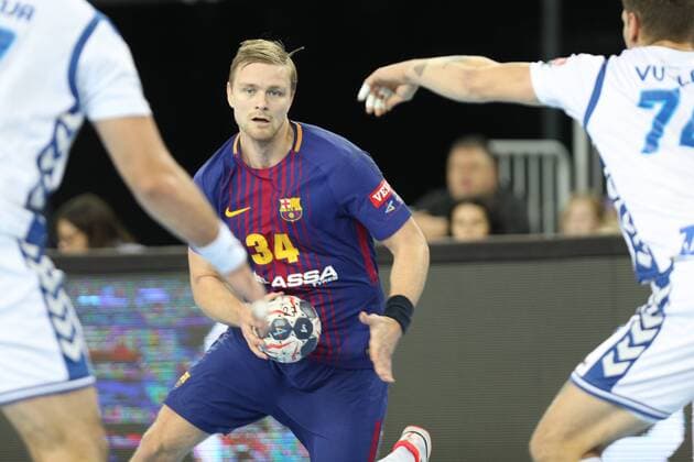 Zagreb, 23.11.2017. - Arena Zagreb hall, 2017 18 EHF Men s Champions League Group Phase. HC Prvo plinarsko drustvo (white) - ESP FC Barcelona Barca Lassa (blue) 24:32 Aron PALMARSSON (34) 