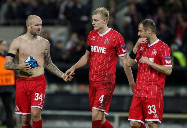 Koeln Rhein Energie Stadion 13 02 2016 Football UEFA Europa League FC Koeln Arsenal FC Bild li Konstantin Rausch FC Cologne 34 mi Frederik Sörensen FC Cologne 4 clap after the victory off Matthias Lehmann FC Köln 33 Copyright: HMBxMedia ThomasxJäger