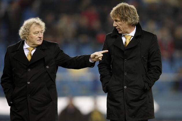 season 2008 2009 arnhem premier league 30 11 2008 vitesse feyenoord wim jansen and gert jan verbeek vitesse feyenoord football
