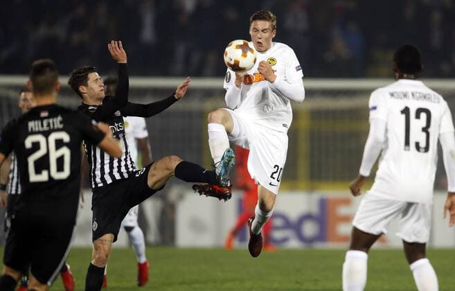 (171124) -- BELGRADE, Nov. 24, 2017 -- Partizan s Marko Jevtovic (3rd R) vies with Young Boys Michel Aebischer (2nd R) during the UEFA Europa League match in Belgrade, Serbia on Nov. 23. 2017. Partizan won 2-1. ) (SP)SERBIA-BELGRADE-SOCCER-EUROPA LEAGUE-PARTIZAN VS YOUNG BOYS PredragxMilosavljevic 