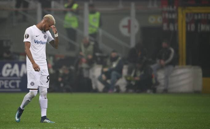 SOCCER - EL, Milan vs A.Wien MILAN,ITALY,23.NOV.17 - SOCCER - UEFA Europa League, AC Milan vs FK Austria Wien. Image shows the disappointment of Felipe Augusto Rodrigues Pires (A.Wien). GEPAxpictures xAndreasxPranter