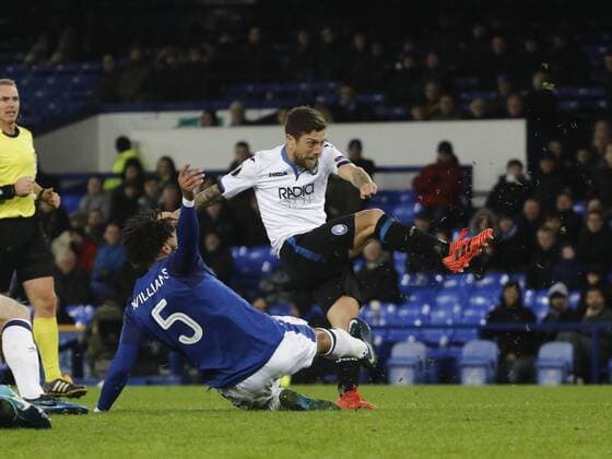 23rd November 2017, Goodison Park, Liverpool, England; UEFA Europa League, Everton versus Atalanta; Alejandro Gomez of Atalanta fires in a shot as Ashley Williams of Everton challenges  ActionPlus11955291