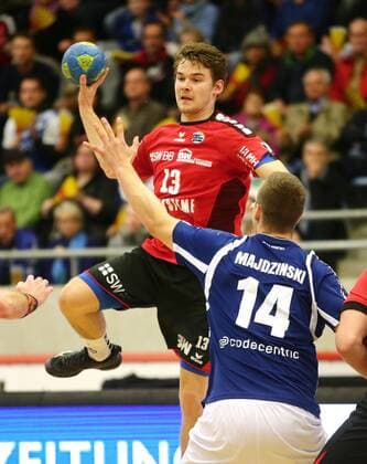 Bietigheim Handball 2 Bundesliga SG BBM Bietigheim vs Bergischer HC from above Valentin Schmidt BBM Maciej Majdzinski Berg
