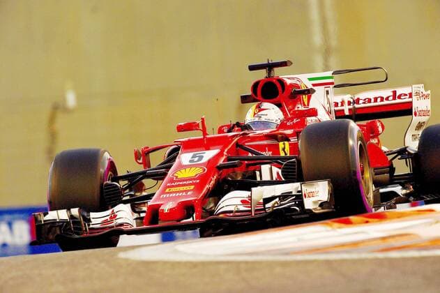 Sebastian Vettel GER 5 Scuderia Ferrari Grand Prix of ABU DHABI 2017 2nd Free Practice of Motorsport Formula 1 24 11 2017 ABU DHABI Copyright: xEIBNER JERRYxANDREx EP_JAE