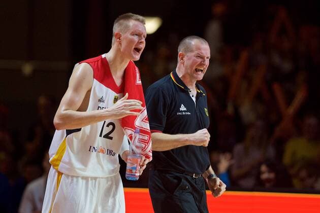 Basketball Chemnitz 24 11 2017 FIBA u200b u200bWorld Cup Qualifiers Europe WC Qualification Europe Germany GER Georgia GEO Henrik Rödl Germany National Coach Roll Roedl Robin Benzing Germany No 12 Cheers