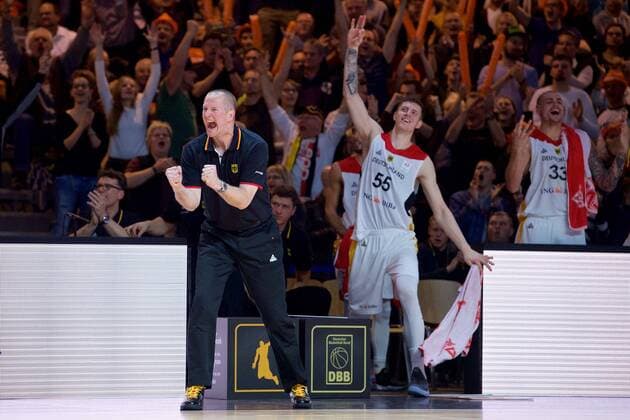 Basketball Chemnitz 24 11 2017 FIBA u200b u200bWorld Cup Qualifiers Europe WC Qualifiers Europe Germany GER Georgia GEO Henrik Rödl Germany National Coaches Roll Roedl Jubel Isaiah Hartenstein Germany No 55 Maik Zirbes Germany No 33 hi