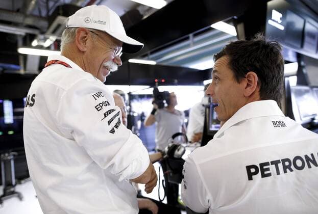 Motorsports: FIA Formula One World Championship WM Weltmeisterschaft 2017, Grand Prix of Abu Dhabi, Dr. Dieter Zetsche (Chairman of the Board of Management of Daimler AG, Head of Mercedes-Benz Cars), Toto Wolff (AUT, Mercedes AMG Petronas Formula One Team), Abu Dhabi United Arab Emirates