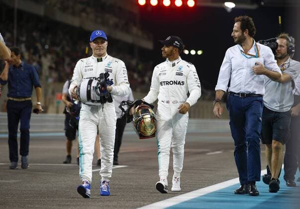 Motorsports: FIA Formula One World Championship WM Weltmeisterschaft 2017, Grand Prix of Abu Dhabi, 77 Valtteri Bottas (FIN, Mercedes AMG Petronas F1 Team), 44 Lewis Hamilton (GBR, Mercedes AMG Petronas F1 Team), Abu Dhabi United Arab Emirates