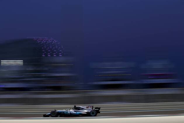 Motorsports: FIA Formula One World Championship WM Weltmeisterschaft 2017, Grand Prix of Abu Dhabi, 44 Lewis Hamilton (GBR, Mercedes AMG Petronas F1 Team), Abu Dhabi United Arab Emirates