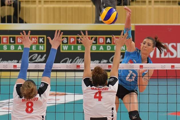 26 11 2017 xtkx Volleyball VVC Cup Women VC Wiesbaden VfB Suhl emspor v Andie Malloy Suhl Ashley Mariani Suhl Karolina Bednarova VCW Wiesbaden