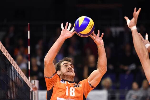 Pierre Pujol BR Volleys at play BR Volleys Berlin TSV Herrsching German Volleyball League Season 2017 2018 Men Men Men men playoff play off Final match 2 Volleyball Germany Germany Max Schmeling Halle Berlin 25 11 2017