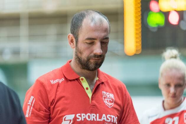 Disappointed Stefan Eidt Nuertingen coach Nuertingen in the game Spreefuexxe Berlin vs TG Nuertingen 25 11 2017 Berlin Copyright: xUwexKoch xEibner-Pressefotox EP_ukh