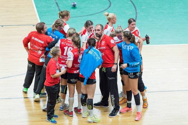 Time out in the game Spreefuexxe Berlin vs TG Nuertingen 25 11 2017 Berlin Copyright: xUwexKoch xEibner-Pressefotox EP_ukh