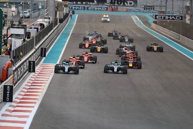 26th November 2017, Yas Marina Circuit, Abu Dhabi, UAE; Abu Dhabi Formula One Grand Prix, Sunday race day; Valtteri Bottas - Mercedes AMG Petronas F1 team leads the race start from pole position  ActionPlus11956560