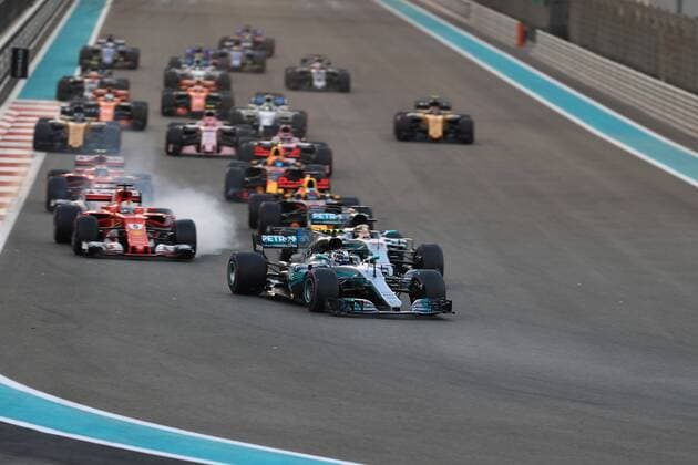 26th November 2017, Yas Marina Circuit, Abu Dhabi, UAE; Abu Dhabi Formula One Grand Prix, Sunday race day; Valtteri Bottas - Mercedes AMG Petronas F1 team leads the race start with Hamilton 2nd and the Ferarri of Vettel locks up  ActionPlus11956562