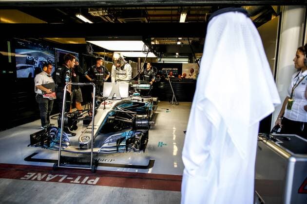 Motorsports: FIA Formula One World Championship WM Weltmeisterschaft 2017, Grand Prix of Abu Dhabi, 44 Lewis Hamilton (GBR, Mercedes AMG Petronas F1 Team), Abu Dhabi United Arab Emirates
