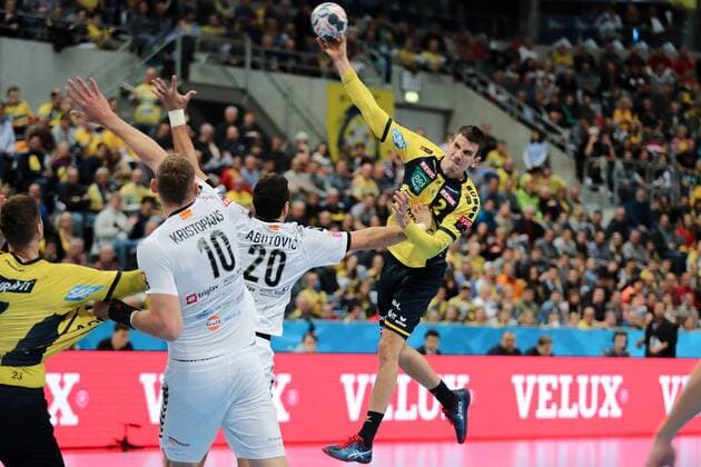 Lili Dainis Kristopans Skopje 10 Ilija Abutovic Skopje 20 Andre Schmid Andy Schmid RNL 2 Goal Action Action Game scene Handball Champions League Rhein Neckar Löwen HC Vardar Skopje xozx