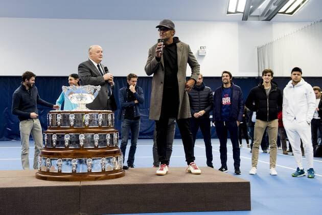 Tennis, Pressetermin französischer Tennisverband FFT Yannick Noah Bernard Giudicelli - president FFT TENNIS : l Equipe de France de Tennis a la rencontre des salaries de la FFT - Paris - 27 11 2017 JBAutissier Panoramic 