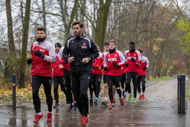 Jogging away Milos Jojic 8 1 FC Köln and Jan Benjamin Kugel Athletic trainer 1 FC Köln Training 1 FC Köln Soccer 1 Bundesliga 27 11 17 Köln NRW Germany Training ground 1 FC Köln Copyright: xcdnx