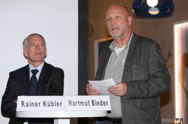 BAU 28 11 2017 Bietigheim Handball 23 IHF Handball Womens World Cup Press Conference v l Rainer Kübler Managing Director of Stadtwerke Bietigheim Bissingen Hartmut Binder Moderator