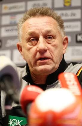 Womens Handball WM PK Leipzig 29 11 2017 Hotel Lindner GERMANYHANDBALL2017 Press Conference of the German Handball Federation two days before the Handball World Cup Women in Germany 2017 In the picture Michael Biegler national coach women