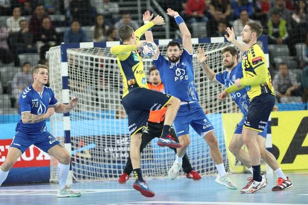 Zagreb, 29 11 2017 - Arena Zagreb hall, 2017 18 EHF Men s Champions League Group Phase. HC Prvo plinarsko drustvo (blue) - Rhein-Neckar Löwen (yellow) 