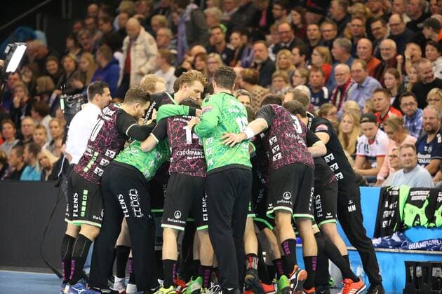 FH Flensburg Handewitt THW Kiel EHF Champions League Flensburg 29 11 17 Flensburg 29 11 17 Sport Handball VELUX EHF Champions League Season 2017 2018 Group Stage SG Flensburg Handewitt THW Kiel Team SG xmmkx