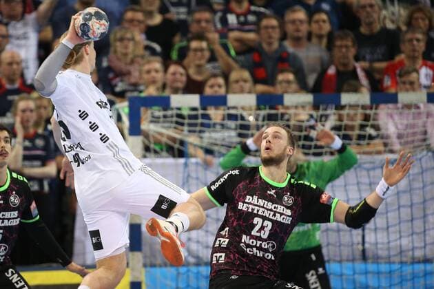 THW Kiel EHF Champions League Flensburg 29 11 17 Flensburg 29 11 17 Sport Handball VELUX EHF Champions League Season 2017 2018 Group stage SG Flensburg Handewitt THW Kiel Lukas Nilsson THW Kiel 65 Henrik Toft Hansen SG Flensburg Handewitt 23 xmmkx