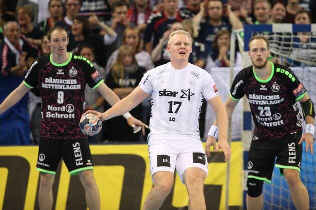 THW Kiel Champions League Season 2017 2018 Group stage SG Flensburg Handewitt THW Kiel Patrick Wiencek THW Kiel 17 Holger Glandorf SG Flensburg Handewitt 09 Henrik Toft Hansen SG Flensburg Handewitt 23 xmmkx
