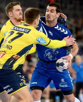 PXL_VELUX EHF Champions League, HC PPD Zagreb vs Rhein Neckar Lowen 29.11.2017., Arena Zagreb, Zagreb, Croatia - VELUX EHF Champions League, Group A, Round 10, HC PPD Zagreb vs Rhein Neckar Lowen. Harald Reinkind, Josip Valcic.  MarkoxPrpic PIXSELL