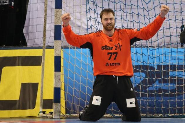 THW Kiel EHF Champions League Flensburg 29 11 17 Flensburg 29 11 17 Handball VELUX EHF Champions League Season 2017 2018 Group Stage SG Flensburg Handewitt THW Kiel Cheers to Andreas Wolff THW Kiel 77 xmmkx