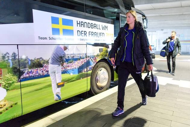 171130 Swedens malady Johanna Bundsen arrives in Germany on November 30, 2017 in Stuttgart  Copyright: CARLxSANDIN BB171130CS006
