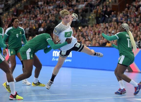 Jasmine Yotchoum CMR 14 against Friederike Gubernatis GER 42 at the match Germany GER vs Cameroon CMR Handball Women World Cup Leipzig 01 12 2017 Leipzig Copyright: xModlax Eibner-Pressefotox EP_cma