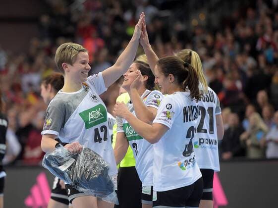 Friederike Gubernatis GER 42 and Kerstin Wohlbold GER 31 at the match Germany GER vs Cameroon CMR Handball Women World Cup Leipzig 01 12 2017 Leipzig Copyright: xMODLA xEibner-Pressefotox EP_CMA