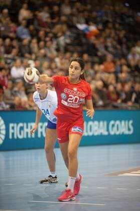GER IHF World Cup 2017 Russia RUS vs Tunisia TUNE 02 12 2017 EWE Arena Oldenburg Germany 23 IHF World Championship 2017 Womens first round Group C Russia vs Tunisia at the free-throw Mouna CHEBBAH DO 20 Nordphotox xRojahn nph00300
