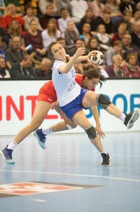GER IHF World Cup 2017 Russia RUS vs Tunisia TUNE 02 12 2017 EWE Arena Oldenburg Germany 23 IHF World Championship 2017 Womens first round Group C Russia vs Tunisia in picture Anna VYAKHIREVA RUS 13 Senda Farah CHEKIR DO 9 Nordphotox xRojahn nph00300