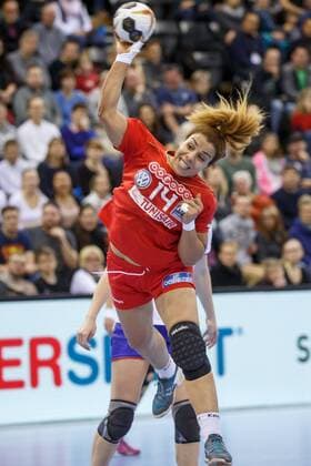 Oldenburg Niedersachsen DEU 02 12 2017 Mouna Jlezi Tunisia Club Club Africain TUN Handball Womens World Cup Germany 2017 Preliminary Group C Russia vs Tunesia Womens Handball World Cup Germany