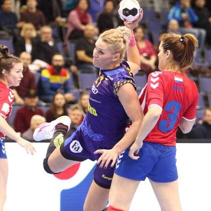 Crina Elena Pintea Romania defeated Luz Maria Genes Garcete Paraguay with Romania vs Paraguay Handball Women World Cup 02 12 2017 Trier Copyright: xWeissx Eibner-Pressefotox EP_rws