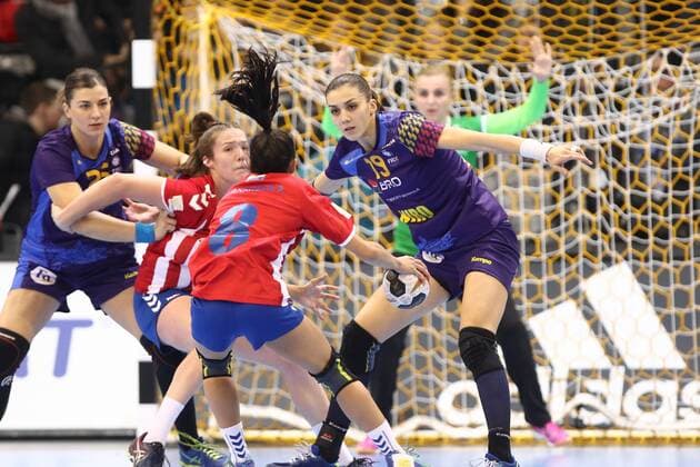Florina Cristina Florianu Romania right in defense Romania vs Paraguay Handball Women World Cup 02 12 2017 Trier Copyright: xWeissx Eibner-Pressefotox EP_rws