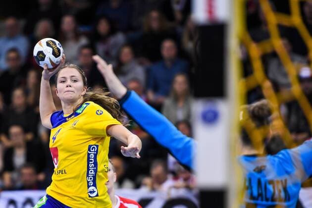 171202 Swedens Olivia Mellegard in the match between Sweden and Poland during the World Cups World Cup on December 2, 2017 in Bietigheim Bissingen  Copyright: CARLxSANDIN BB171202CS015