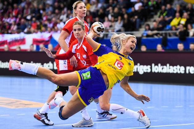 171202 Swedens Ulrika Toft Hansen in the match between Sweden and Poland during the World Cups World Cup on December 2, 2017 in Bietigheim Bissingen  Copyright: CARLxSANDIN BB171202CS018